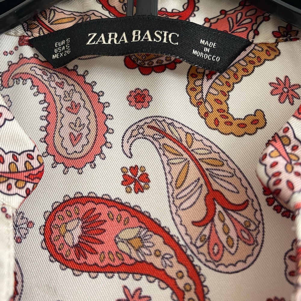 Zara Basic Print Button Front Blouse Ruffle Sleev… - image 3